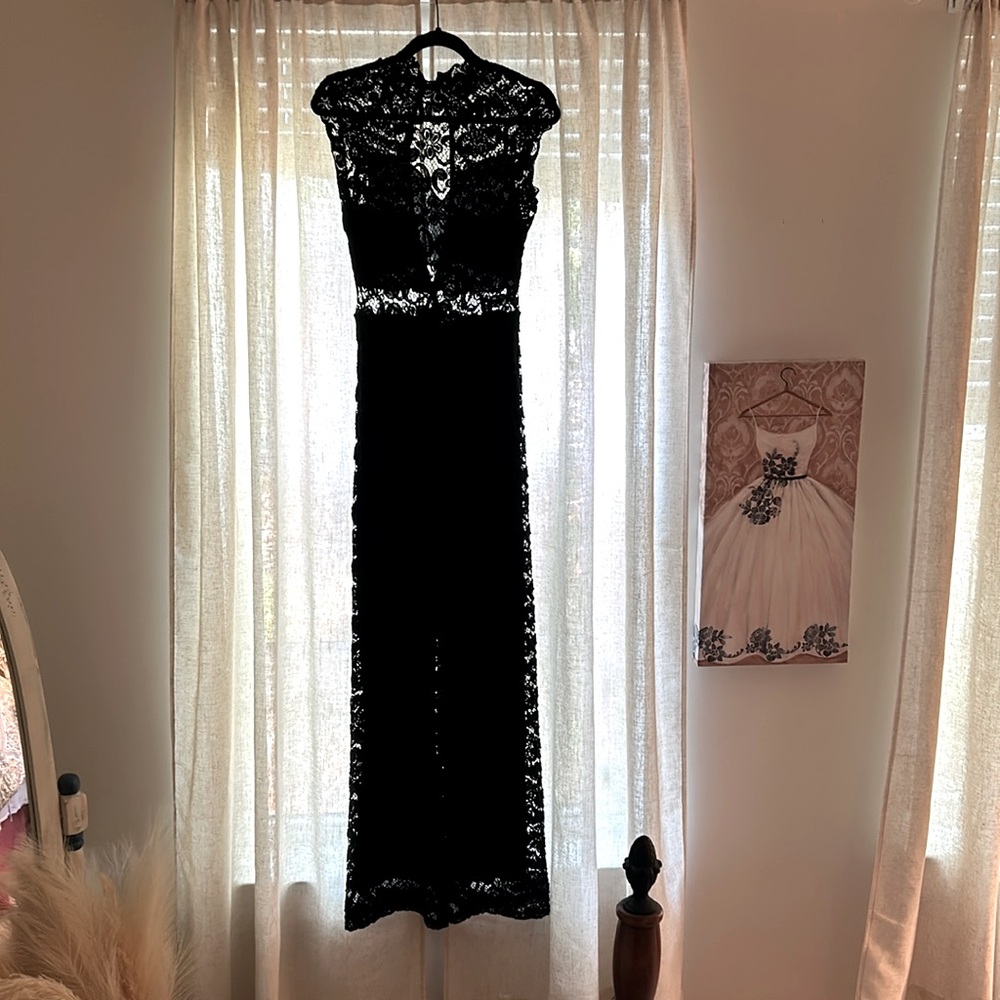 Nightcap lace jumpsuit size 3. Excellent condition